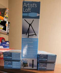 lot 381 image: Artists Loft Compact Table Top Easel  Set of 6, NIB