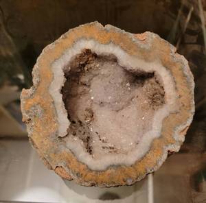 lot 358 image: Crystal Geode Specimen