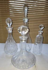 lot 369 image: Crystal Decanter Colleection