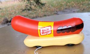 lot 412 image: 1993 Oscar Mayer Weinermobile Bank