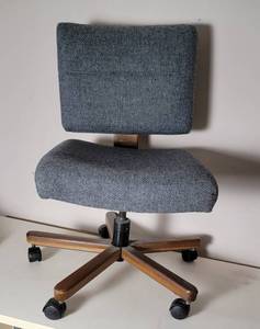 lot 417 image: Steel Blue Office Desk Chair