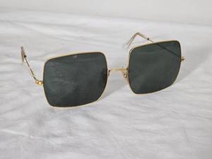 lot 83 image: Vintage Ray-Ban Square G-15 Sunglasses - Gold Frame