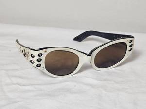 lot 94 image: Rhinestone CatEye Sunglasses  WhiteBlack with Multicolor Stones