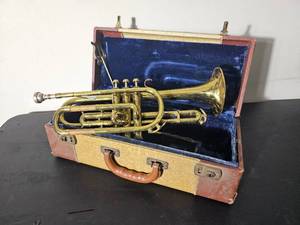 lot 28 image: Vintage Cornet with Case