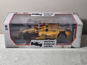 lot 211 image: Die Cast Model Cars - 118 - Greenlight Collectibles - Indycar Fernando Alonso McLaren Honda Andretti (2017)