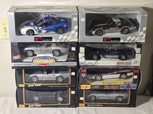 lot 148 image: Corvette Die Cast Model Cars - 118 - UT Models  ERTL  Maisto - Pace Car Le Mans (1999)  Sting Ray (1963)  (1996)  ZR-1 (1992)  Pace Car Indy 500 (1978)  Mako Shark (1961)  Pace Car Indy 500 (1995)  Convertible (1998)