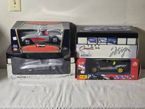 lot 147 image: Corvette Die Cast Model Cars - 118 - Burago  Auto Art  Maisto - Convertible (1967)  SS 1957  Stingray Concept (1959)  Pace Car Indy 500 (1998)