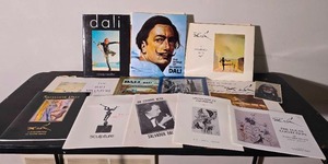 lot 422 image: Salvador Dal Art Books, Catalogs & Ephemera Lot  (15 Items)