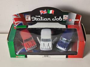 lot 133 image: Die Cast Model Cars - 143 - Corgi - The Italian Job 3-Piece Mini Set - Mini Cooper