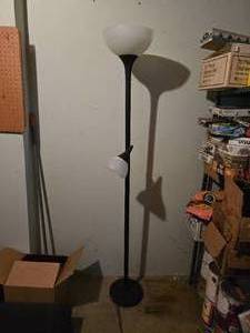 lot 565 image: Modern Black Floor Lamp with Uplight & Reading Light