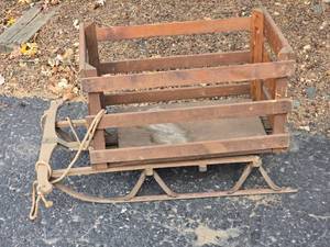 lot 454 image: Antique Wood Slat Sled with Metal Runners  Buxom Melons Crate