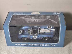 lot 64 image: Die Cast Model Cars - 118 - GMP - Mario Andretti #21 T70 Lola (1968)