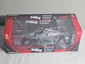 lot 52G image: GreenLight 118 Die-Cast  Verizon IndyCar Series #2 Juan Pablo Montoya  Team Penske  Limited Edition