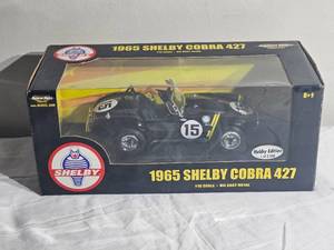 lot 55A image: 1965 Shelby Cobra 427  118 Scale Die-Cast Model (Hobby Edition  1 of 2,500)