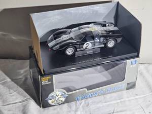 lot 55C image: Eagles Race 118 Ford GT40 #2  1966 Le Mans Winner Die-Cast Model