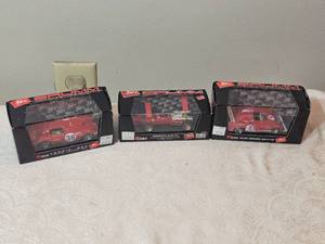 lot 200B image: Lot of 3 Brumm 143 Die-Cast Racing Cars  Lancia D24  Ferrari 312 F1  Alfa Romeo 33TT12  Boxed
