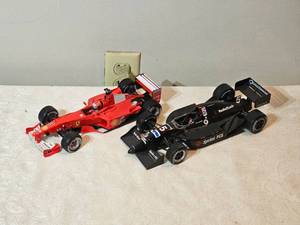 lot 201E image: 118 Diecast Open-Wheel Race Cars  Ferrari F1 2000 (Michael Schumacher Collection) & Indy Racing League Sprint PCS #5 (Maisto)  Lot of 2