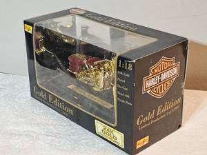 lot 70D image: Maisto 118 Harley-Davidson Gold Edition  24K Gold Plated 1942 WLA Flathead  Limited Edition