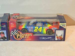 lot 71H image: Winners Circle 124 Jeff Gordon #24 DuPont $1,000,000 Bonus Car  Die-Cast Stock Car
