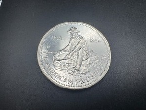 lot 52 image: 1984 BU 1 Oz. Silver Engelhard Prospector