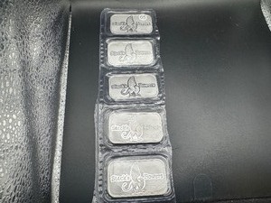 lot 65 image: Five 2022 One Ounce .999 Silver Stacks & Bowers Bars