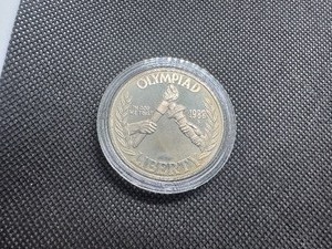 lot 42 image: 1988-S Proof Olympic Silver Commem. Dollar