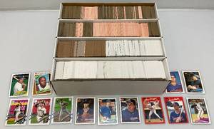 lot 118 image: Misc. Unsorted Baseball Cards Some In Protective Sleeves
