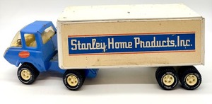 lot 85 image: Tonka Blue Truck & White Stanley Home Products, Inc Box Trailer Vintage Promotional Toy