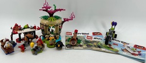 lot 2 image: LEGO Angry Birds Movie Sets 75822 and 75823 with Minifigures and Instructions