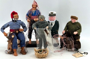 lot 101 image: Set of 5 Nautical Fisherman and Sailor Figurines with Accessories