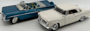 lot 120 image: Set of 2 - Diecast Classic Car Models 1959 Chevrolet Convertible and White Coupe