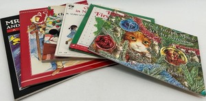 lot 134 image: Collection of 6 Christmas-Themed Childrens Books