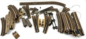 lot 206 image: Mrklin HO Track Assortment & 2 Box cars