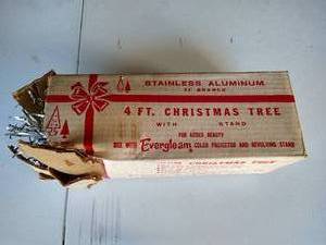 lot 8 image: Vintage 4 Aluminum Christmas Tree With Box