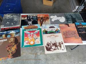 lot 21 image: Lot of (18) Misc. LP Albums