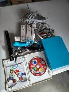 lot 40 image: Nintendo Wii Lot - Console & Accessories