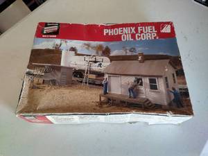 lot 60 image: Vintage Phoenix Fuel Oil Corp. Model Kit