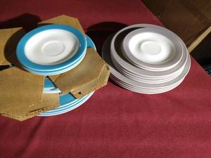 lot 112 image: (2) Sets of Vintage Pyrex Dishes