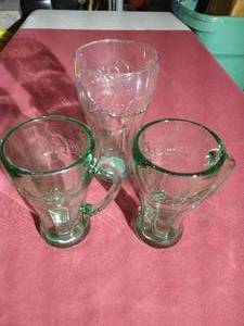 lot 135 image: (3) Coke Glasses