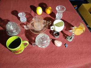 lot 138 image: Lot of Misc GlassPottery Pieces - Nice Lot