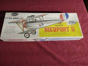 lot 172 image: Guillows WW1 French Fighter Flying Model