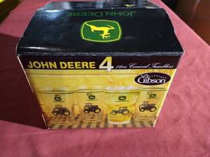 lot 177 image: Set of (4) Gibson John Deere Glasses
