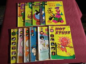 lot 214 image: (11) Vintage Mixed Comics - Harvey & Whitman