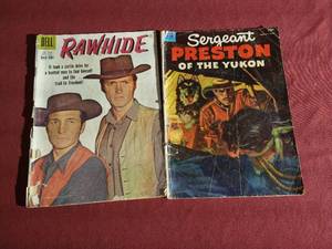 lot 215 image: (2) Vintage 10c Dell Comics - Clint Eastwood