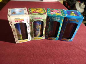 lot 262 image: (4) Vintage Burger King Disney Cups