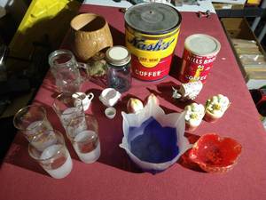 lot 353 image: Large Mixed Vintage Lot - Salt & Pepper, Ash Tray, Etc