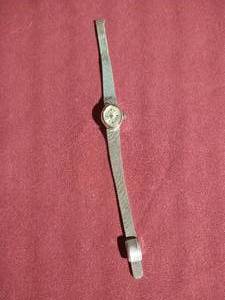 lot 379 image: Pretty Vintage Elgin Ladies Watch