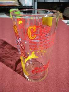 lot 385 image: Beautiful Vintage Disney Cinderella Glass