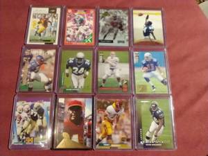 lot 441 image: (12) Older Football Rookie Cards