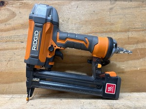 lot 24 image: Ridgid R150FSF3 - Finish Stapler 18 GA Narrow Crown Staple
